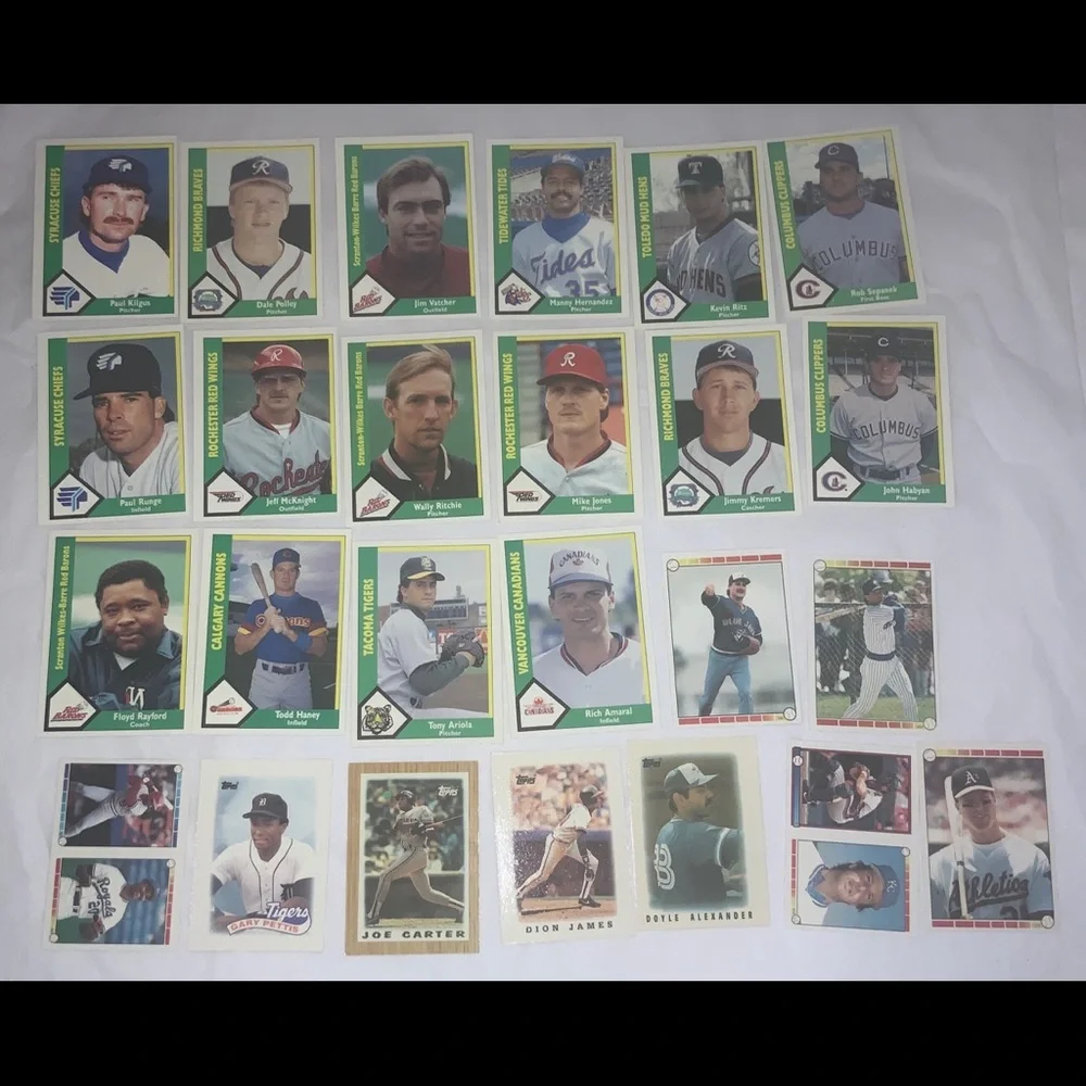 Bundle of Baseball Cards Lot 406